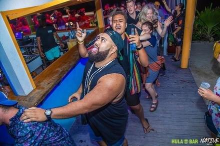 Hula Bar